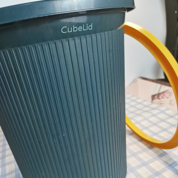 CubeLid Garbage Can – Less Mess, More Fresh - Image 4